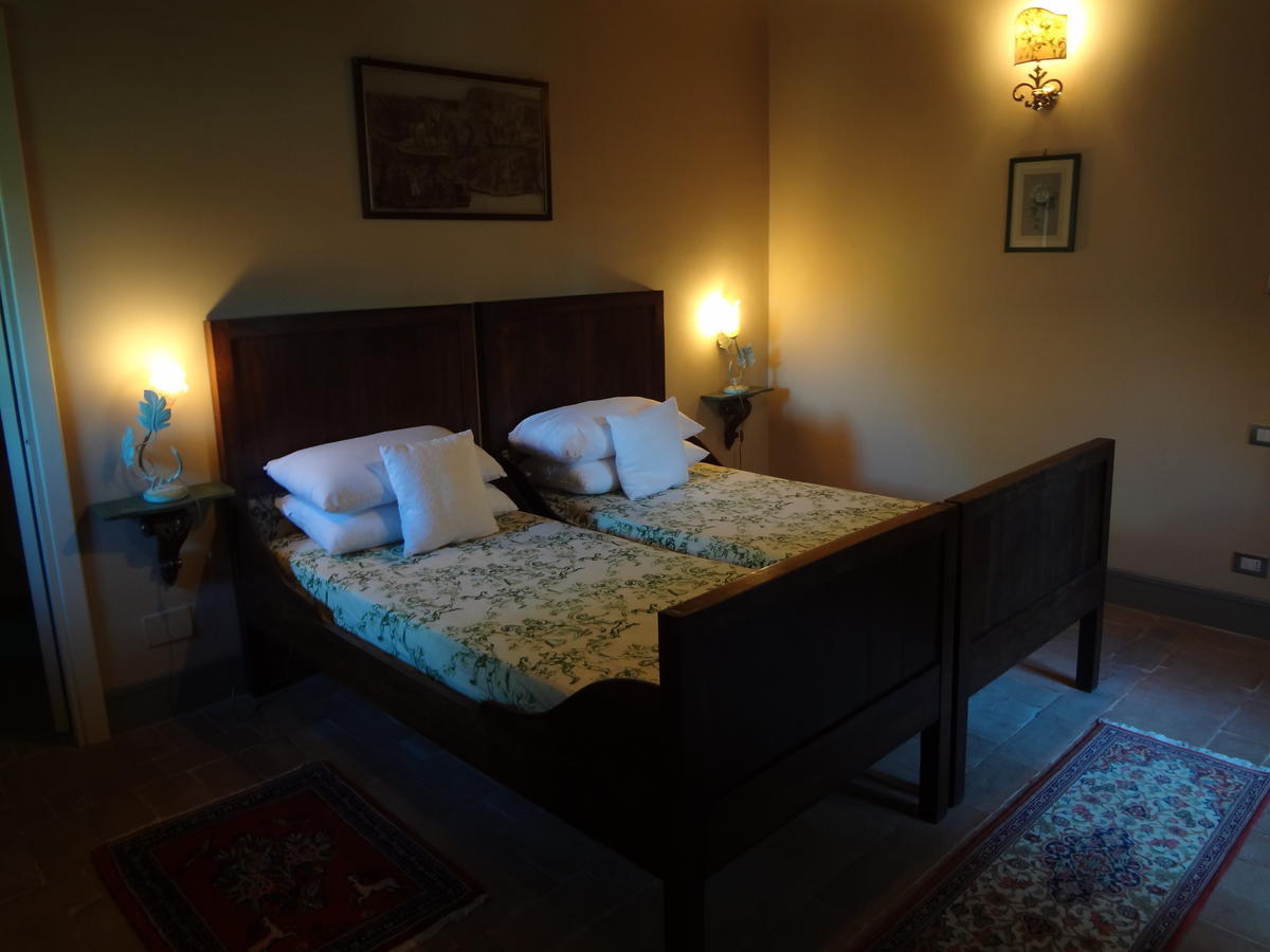 Castello Di Magrano Guest House Carbonesca Exterior photo