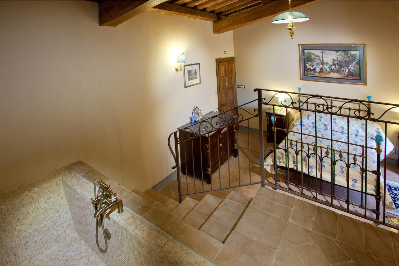 Castello Di Magrano Guest House Carbonesca Exterior photo
