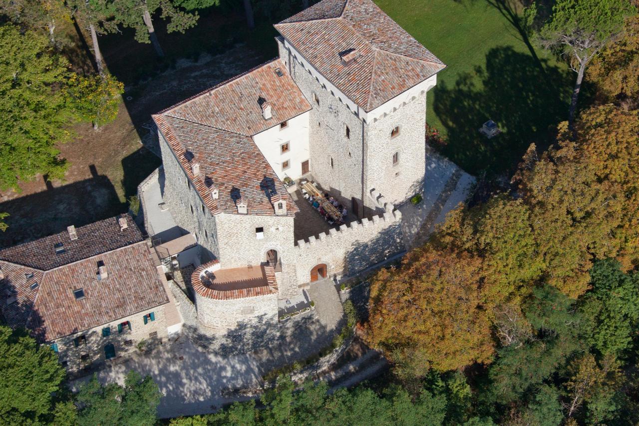 Castello Di Magrano Guest House Carbonesca Exterior photo